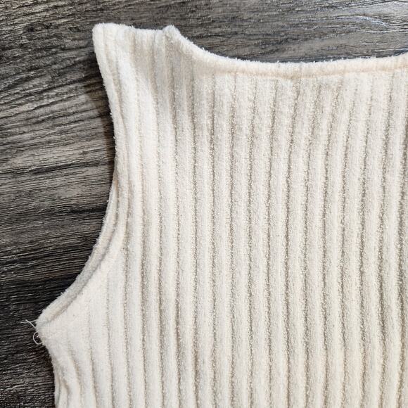 Pretty Little Things Ribbed Cream Short Jumpsuit Size 12 - Picture 7 of 7